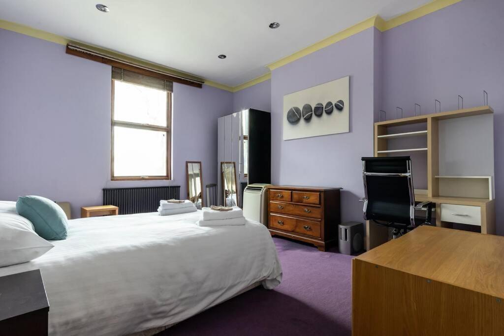 Stunning Three Bed In West Hampstead Lägenhet London Exteriör bild